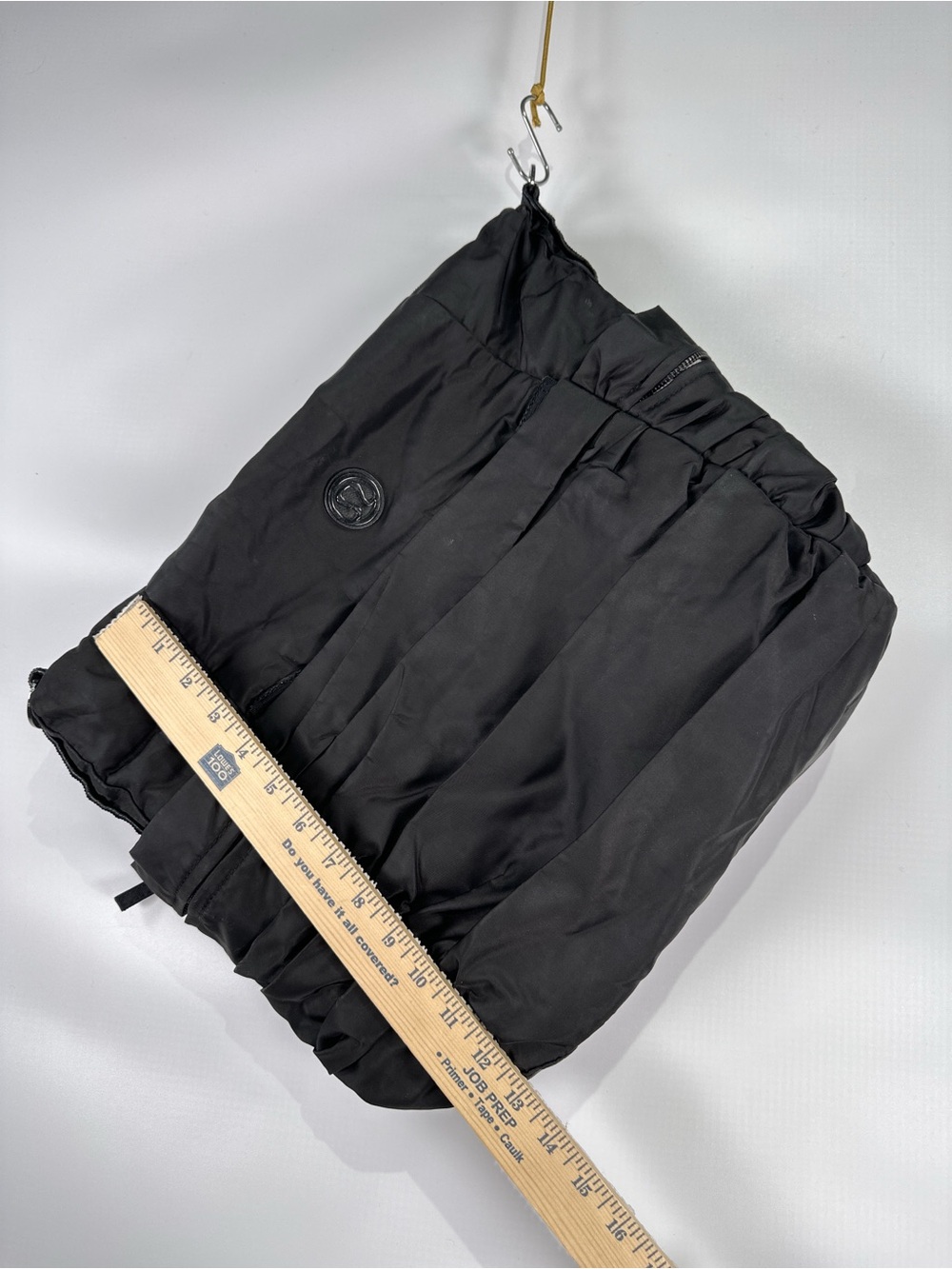 Lululemon Triumphant Tote Ruched Pleated Top Zip Nylon Black OS - Picture 13 of 13
